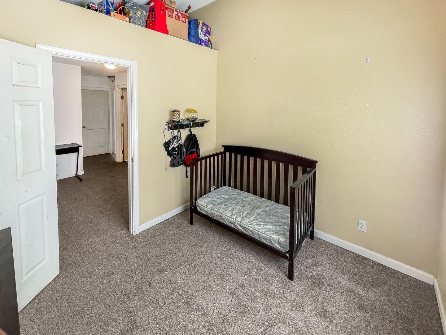 Detail Gallery Image 11 of 21 For 1427 Pintail Cir, Los Banos,  CA 93635 - 4 Beds | 2/1 Baths