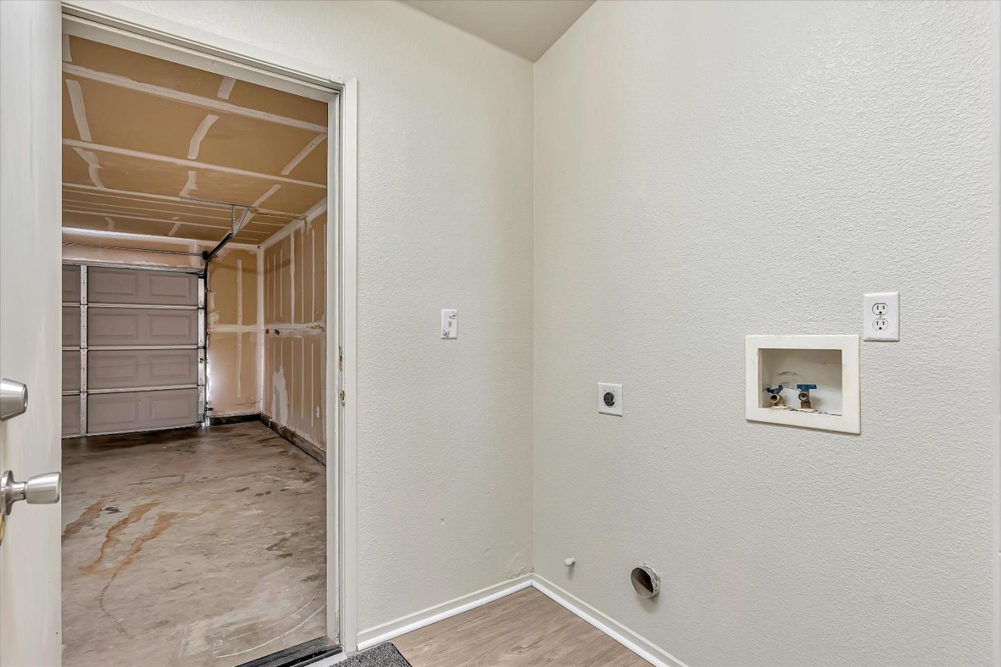Detail Gallery Image 32 of 38 For 2052 W Solis St, Merced,  CA 95348 - 4 Beds | 2 Baths