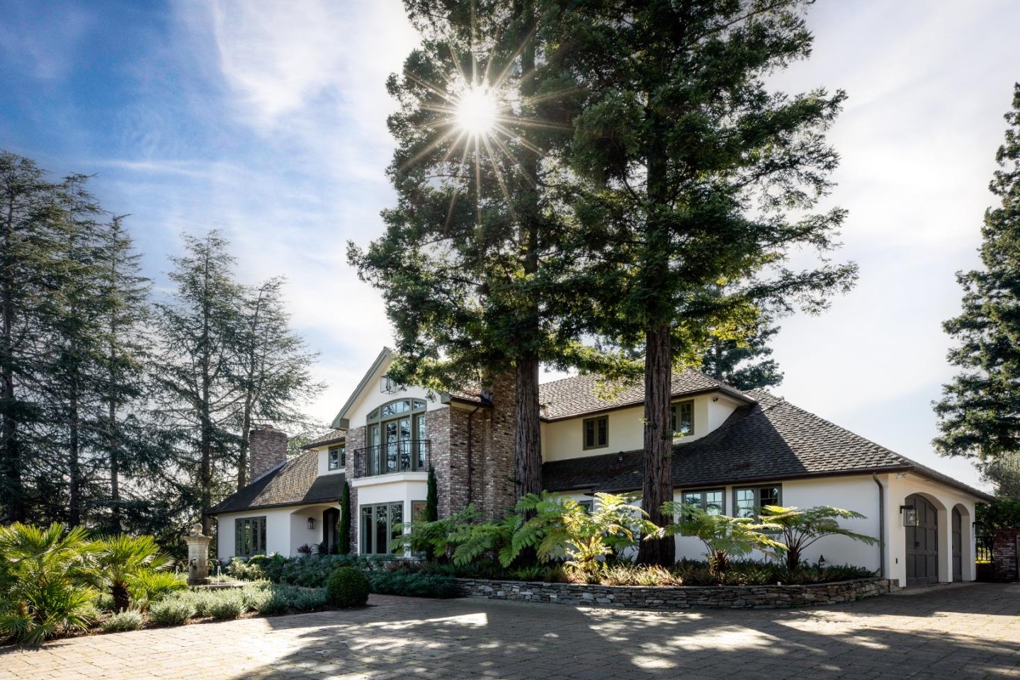 Detail Gallery Image 1 of 1 For 26052 W Fremont Rd, Los Altos Hills,  CA 94022 - 5 Beds | 4/1 Baths