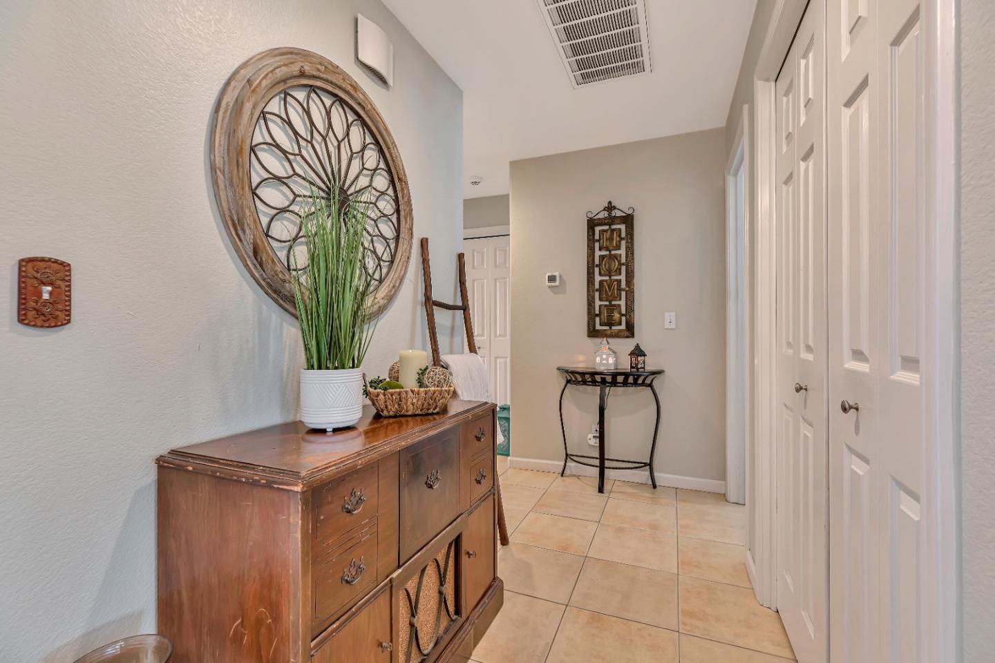Detail Gallery Image 21 of 53 For 381 Tina Dr, Hollister,  CA 95023 - 3 Beds | 2 Baths
