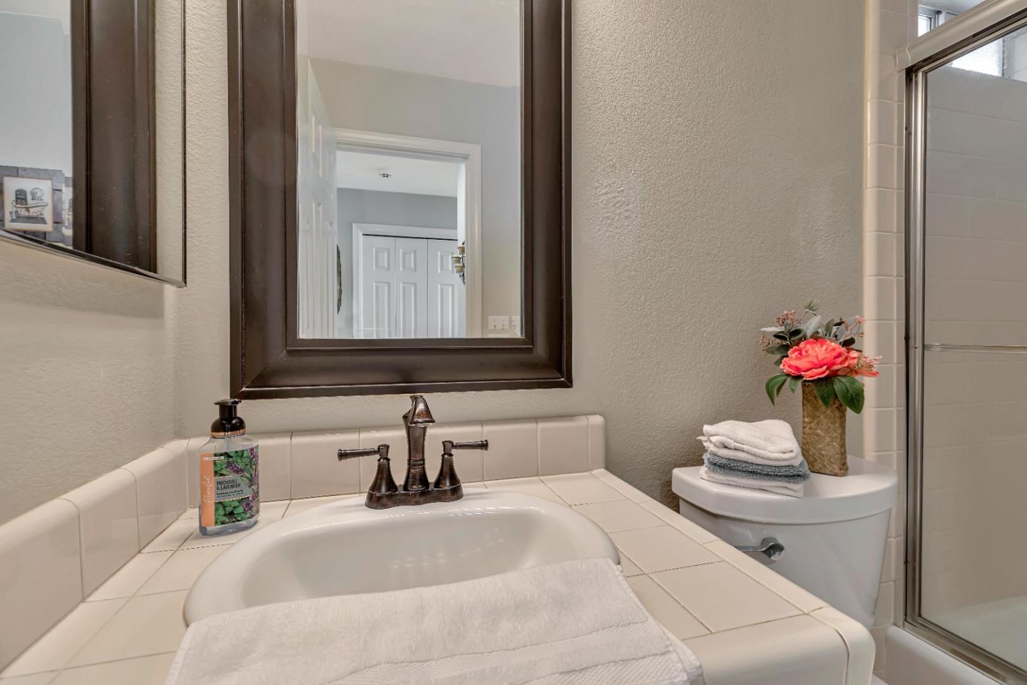 Detail Gallery Image 33 of 53 For 381 Tina Dr, Hollister,  CA 95023 - 3 Beds | 2 Baths