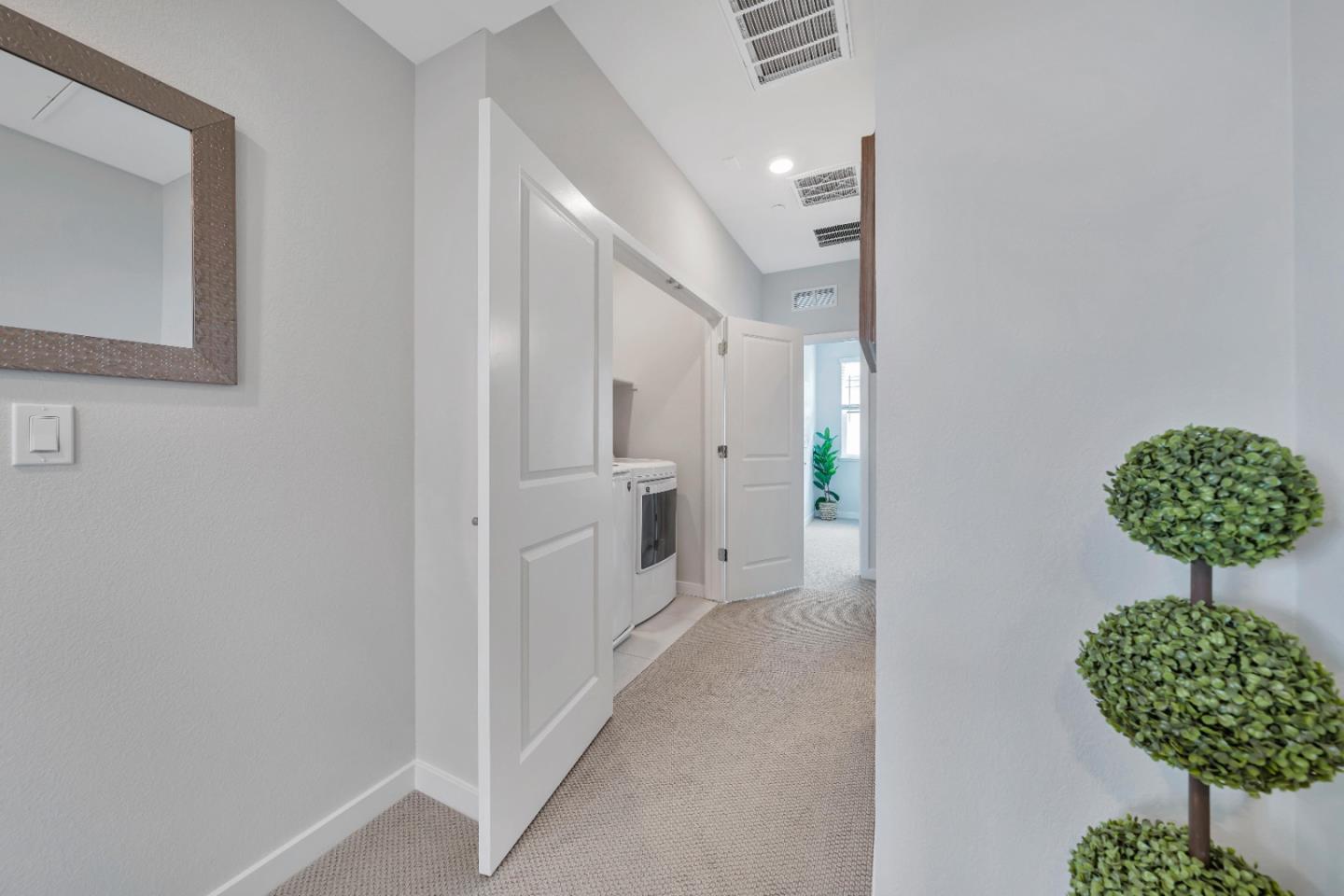 Detail Gallery Image 21 of 50 For 111 Waters Park Cir, San Mateo,  CA 94403 - 4 Beds | 3/1 Baths