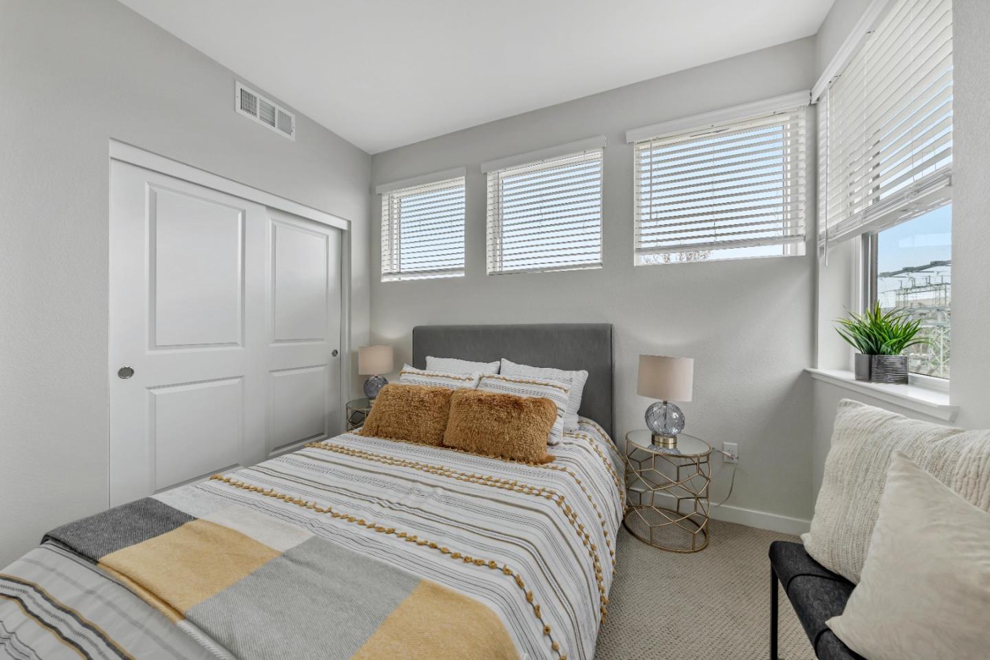 Detail Gallery Image 31 of 50 For 111 Waters Park Cir, San Mateo,  CA 94403 - 4 Beds | 3/1 Baths