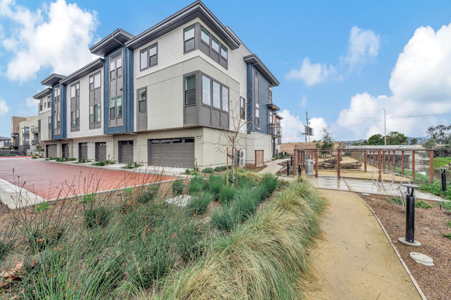 Detail Gallery Image 46 of 50 For 111 Waters Park Cir, San Mateo,  CA 94403 - 4 Beds | 3/1 Baths