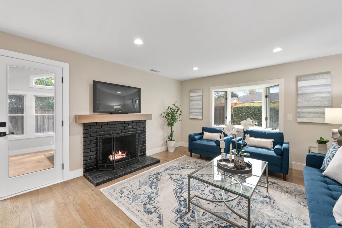 Detail Gallery Image 5 of 36 For 7802 Robindell Way, Cupertino,  CA 95014 - 4 Beds | 2 Baths
