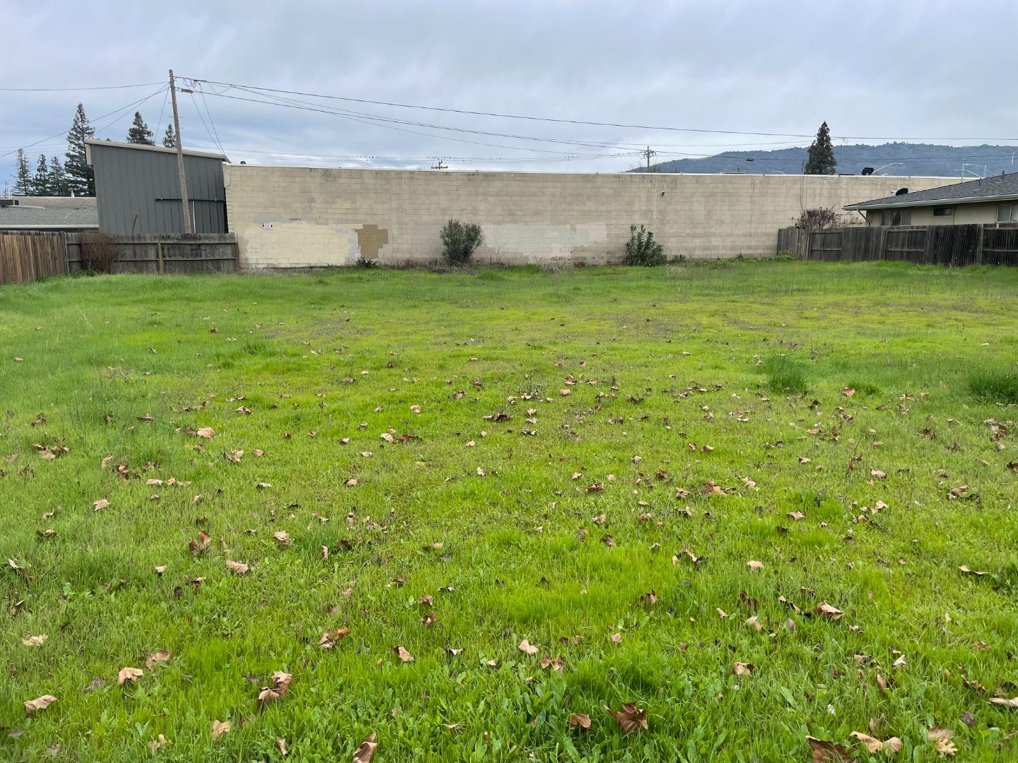 620 Broadway, Gilroy, California 95020, ,Land,For Sale,620 Broadway,ML81956790