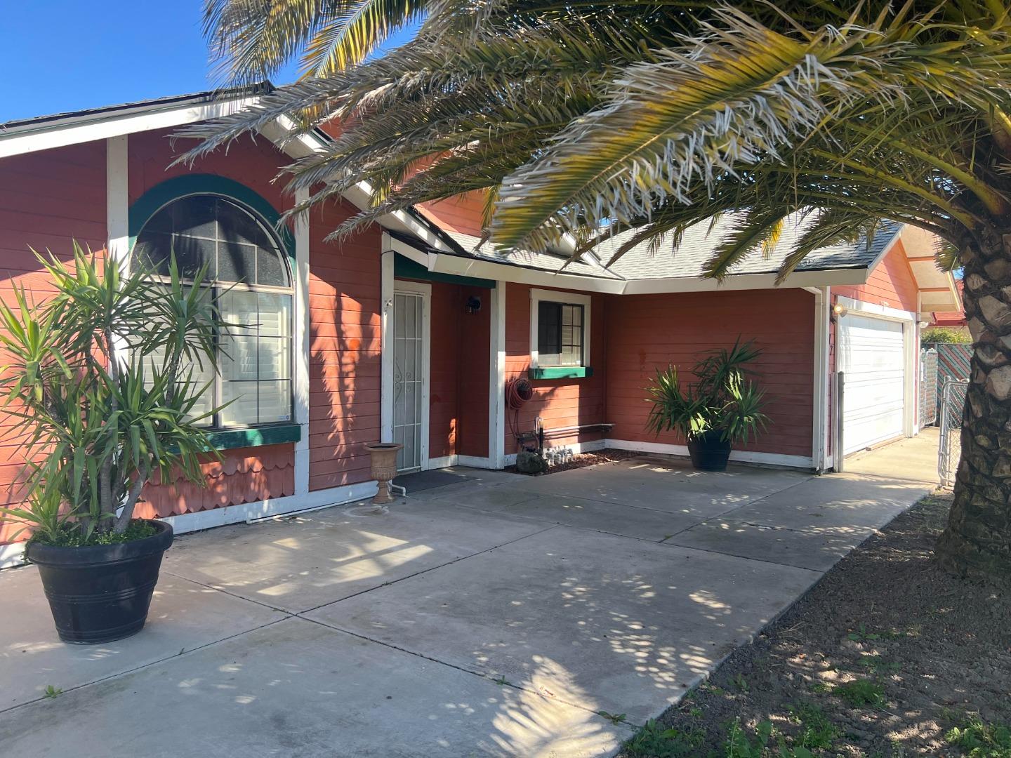 517 Thomsen Rd, Lathrop, CA 95330 photo 2