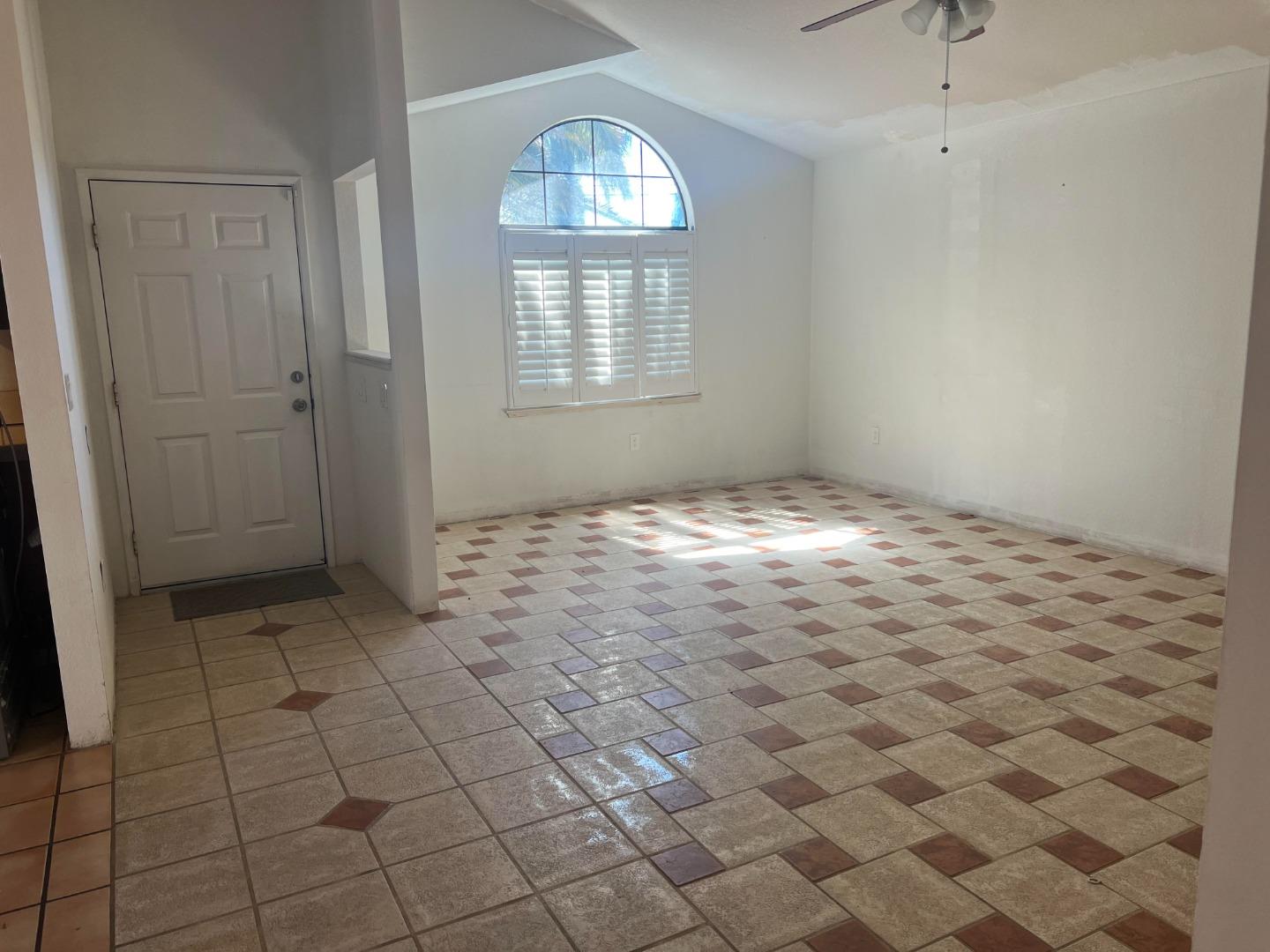 517 Thomsen Rd, Lathrop, CA 95330 photo 4