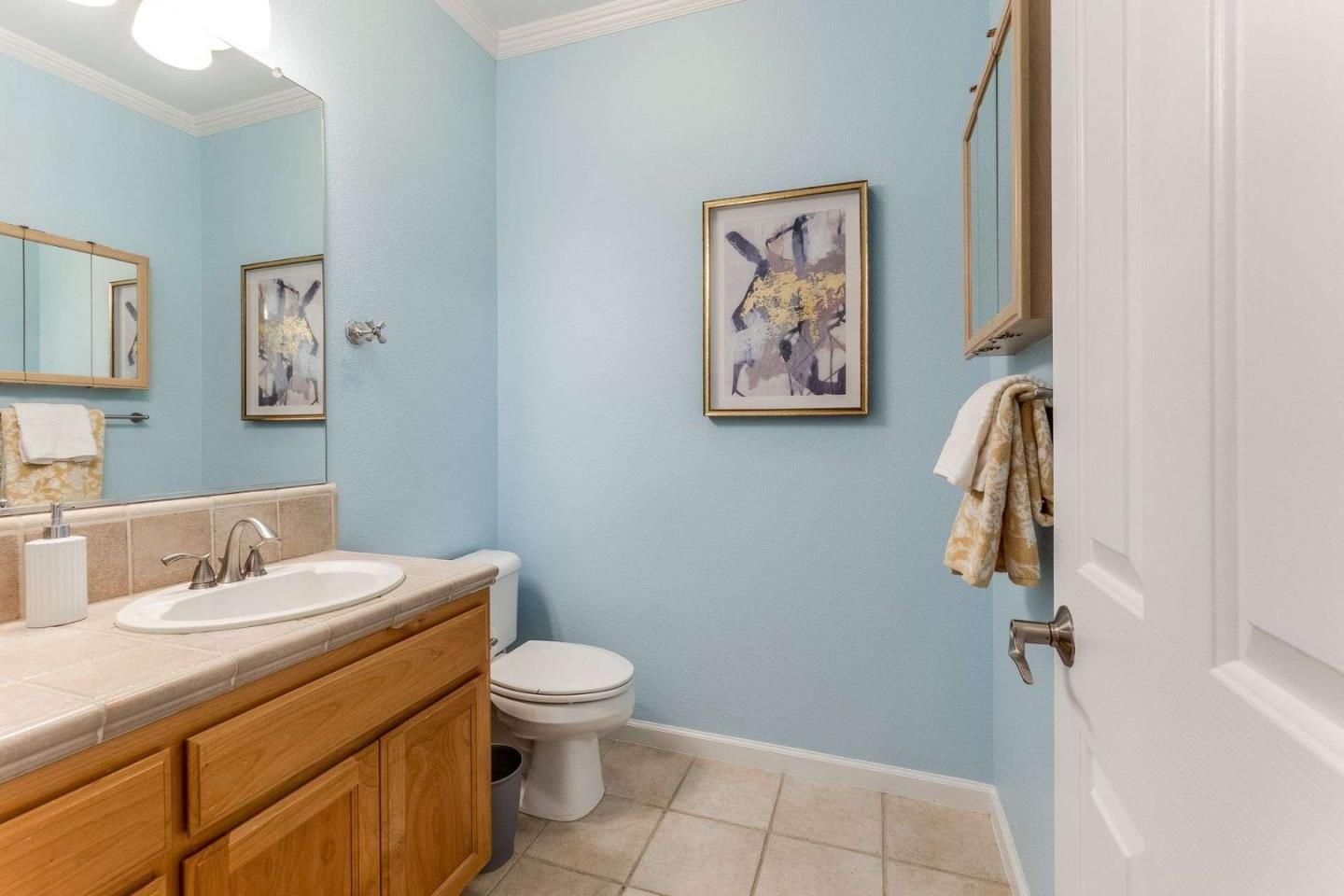 Detail Gallery Image 22 of 51 For 944 Baines St, East Palo Alto,  CA 94303 - 4 Beds | 2/1 Baths