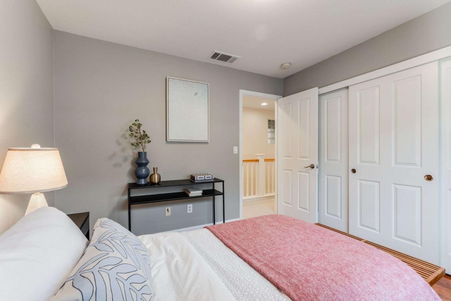 Detail Gallery Image 33 of 51 For 944 Baines St, East Palo Alto,  CA 94303 - 4 Beds | 2/1 Baths