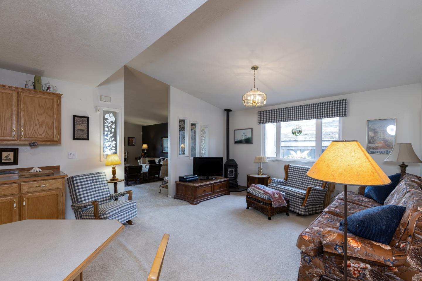 Detail Gallery Image 17 of 30 For 700 Briggs Ave #1,  Pacific Grove,  CA 93950 - 2 Beds | 2 Baths