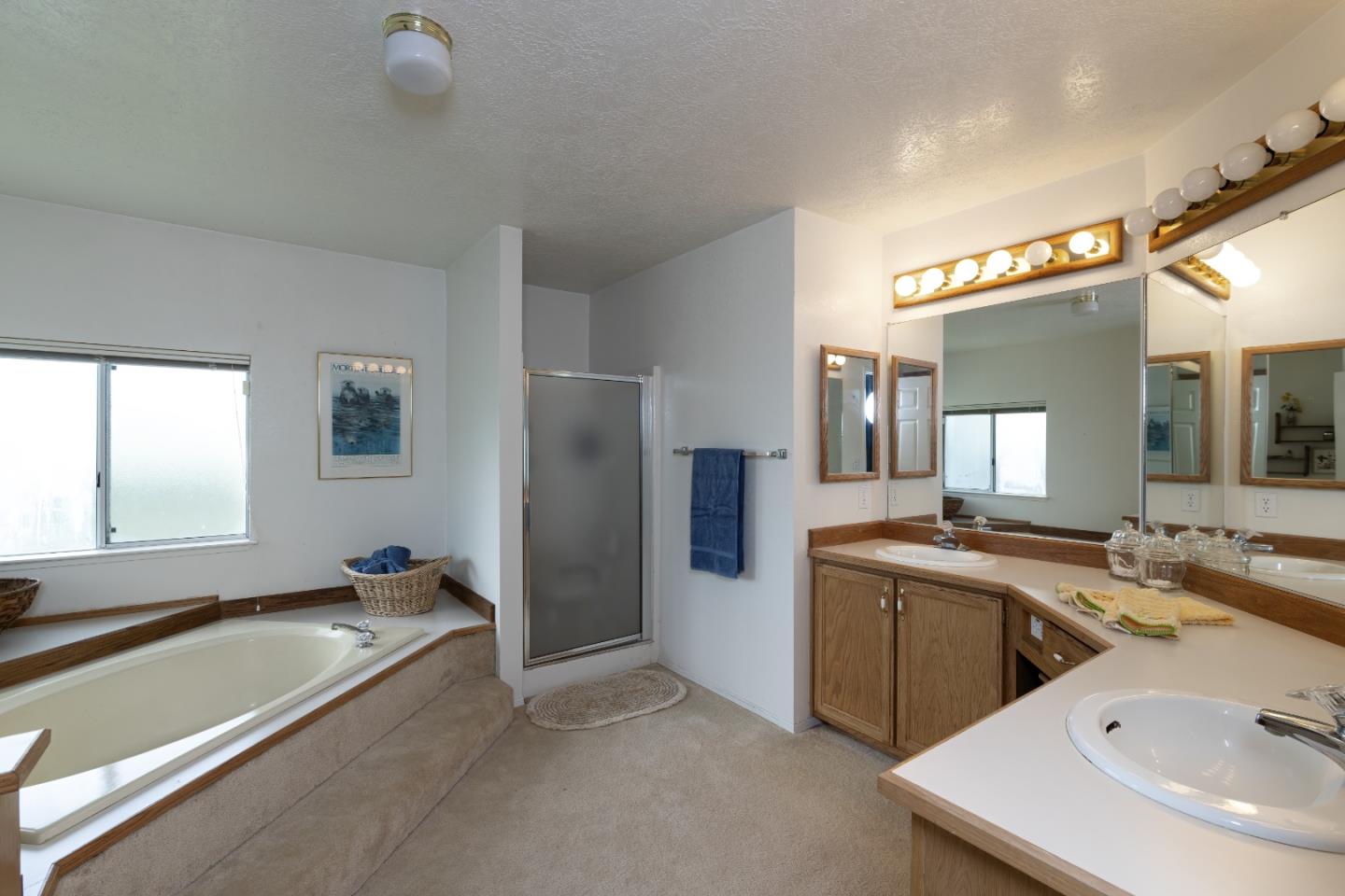 Detail Gallery Image 24 of 30 For 700 Briggs Ave #1,  Pacific Grove,  CA 93950 - 2 Beds | 2 Baths