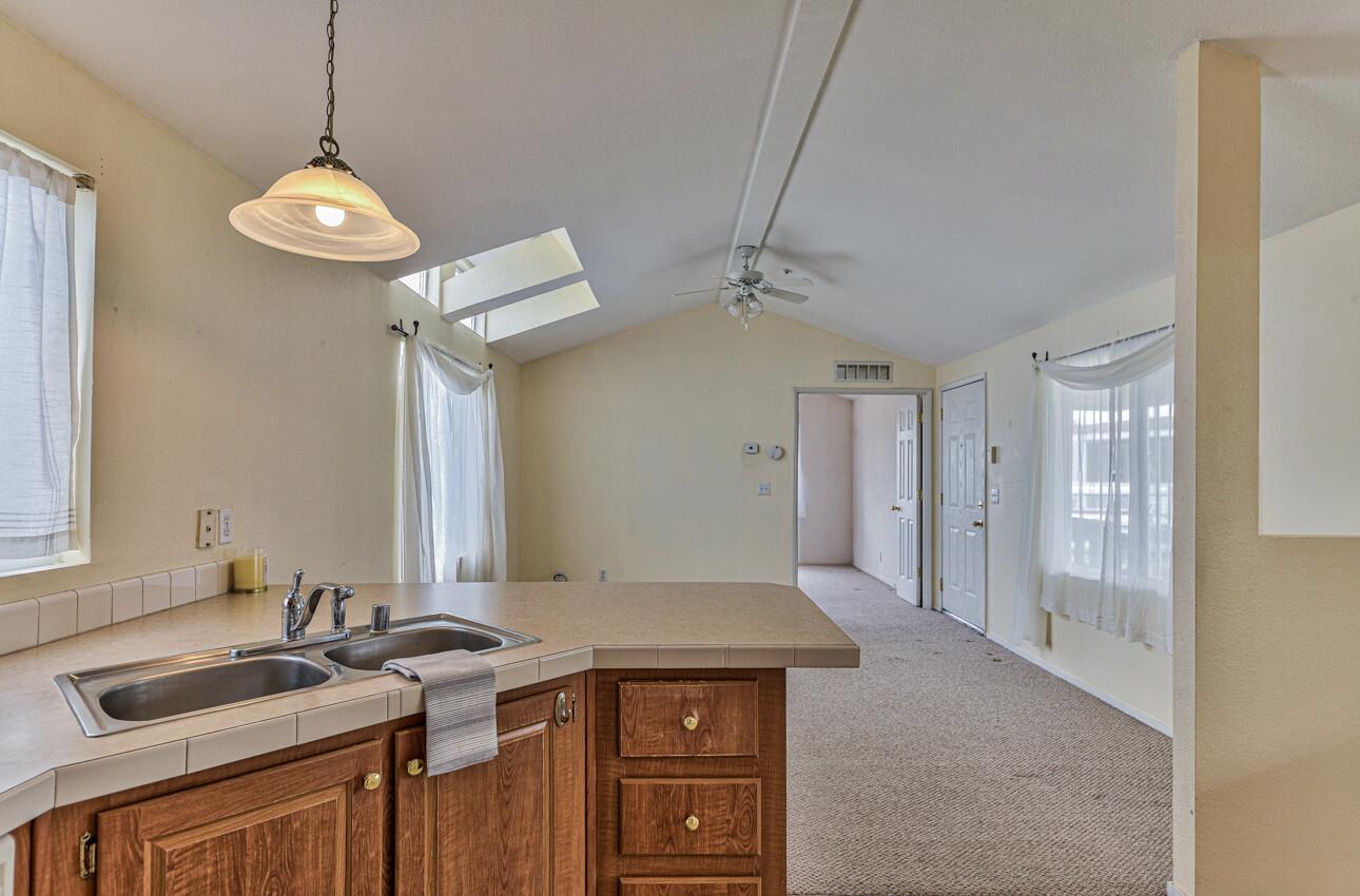 Detail Gallery Image 19 of 28 For 12350 Christensen Road #111,  Salinas,  CA 93907 - 2 Beds | 1 Baths