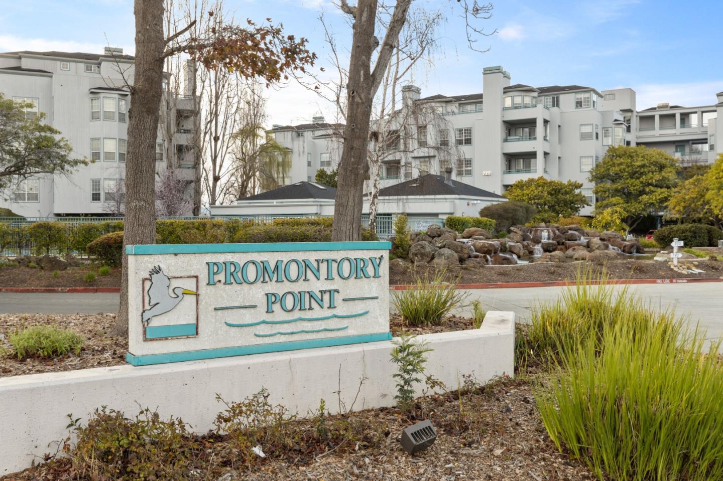 Detail Gallery Image 1 of 24 For 720 Promontory Point Ln #2305,  Foster City,  CA 94404 - 2 Beds | 2/1 Baths