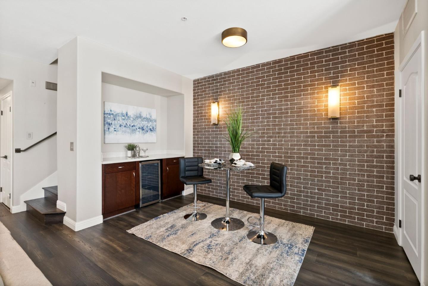 Detail Gallery Image 8 of 31 For 140 S 3rd St, San Jose,  CA 95112 - 2 Beds | 2/1 Baths