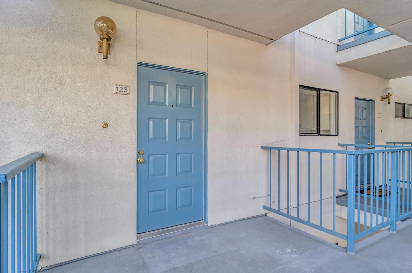 Detail Gallery Image 1 of 1 For 4681 Albany Cir #123,  San Jose,  CA 95129 - 1 Beds | 1 Baths