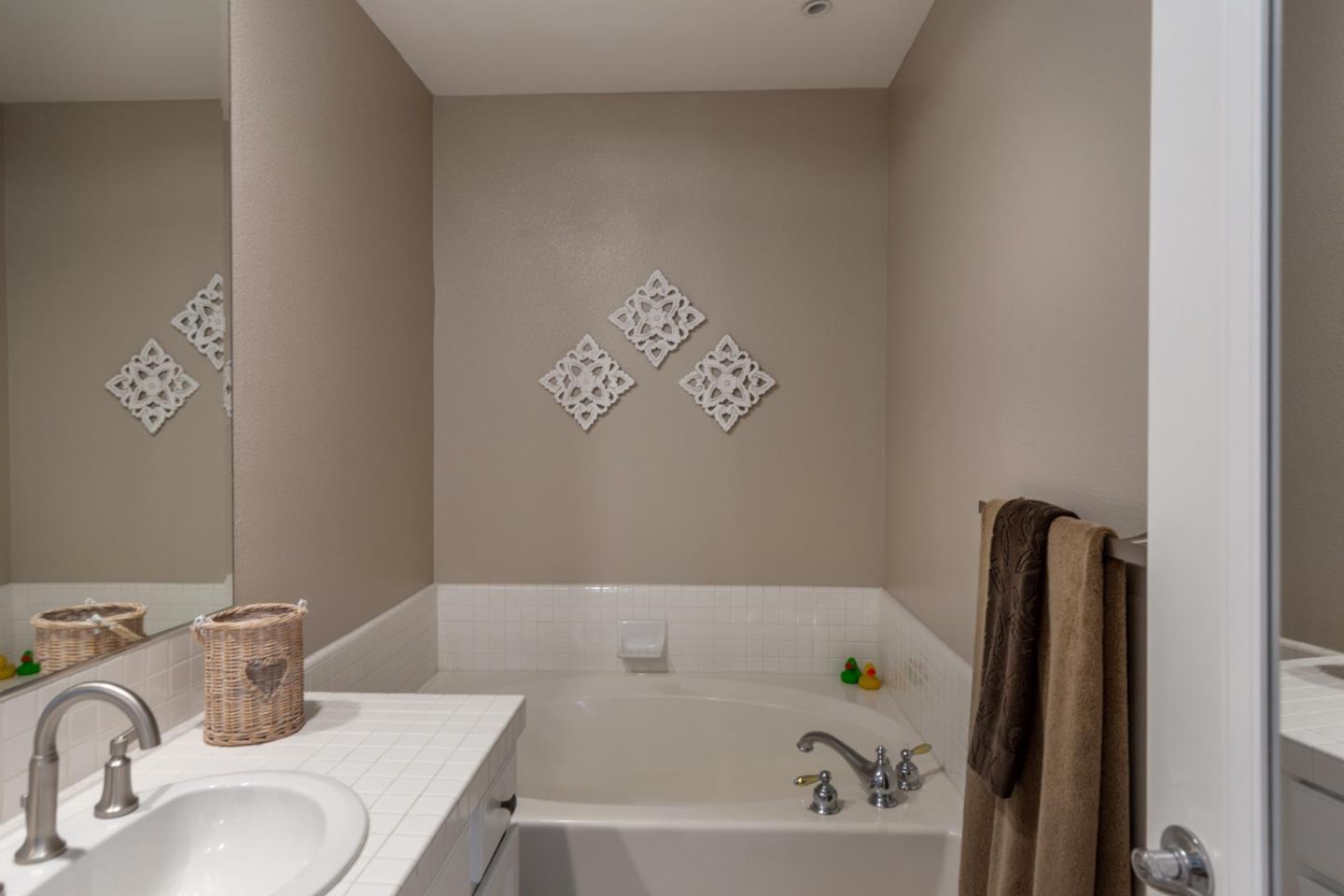 Detail Gallery Image 18 of 37 For 144 S 3rd St #159,  San Jose,  CA 95112 - 2 Beds | 2/1 Baths