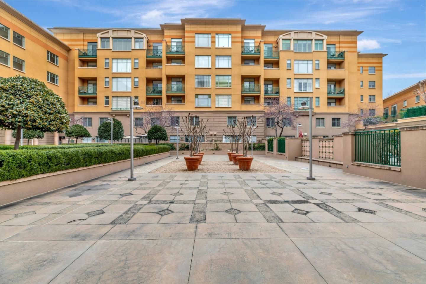 Detail Gallery Image 5 of 37 For 144 S 3rd St #159,  San Jose,  CA 95112 - 2 Beds | 2/1 Baths