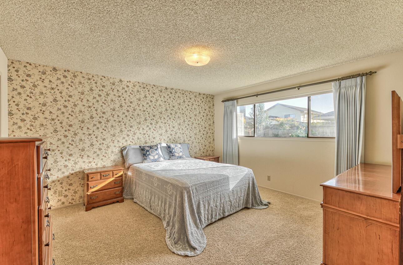 Detail Gallery Image 18 of 33 For 1034 Kentfield Dr, Salinas,  CA 93901 - 3 Beds | 2 Baths