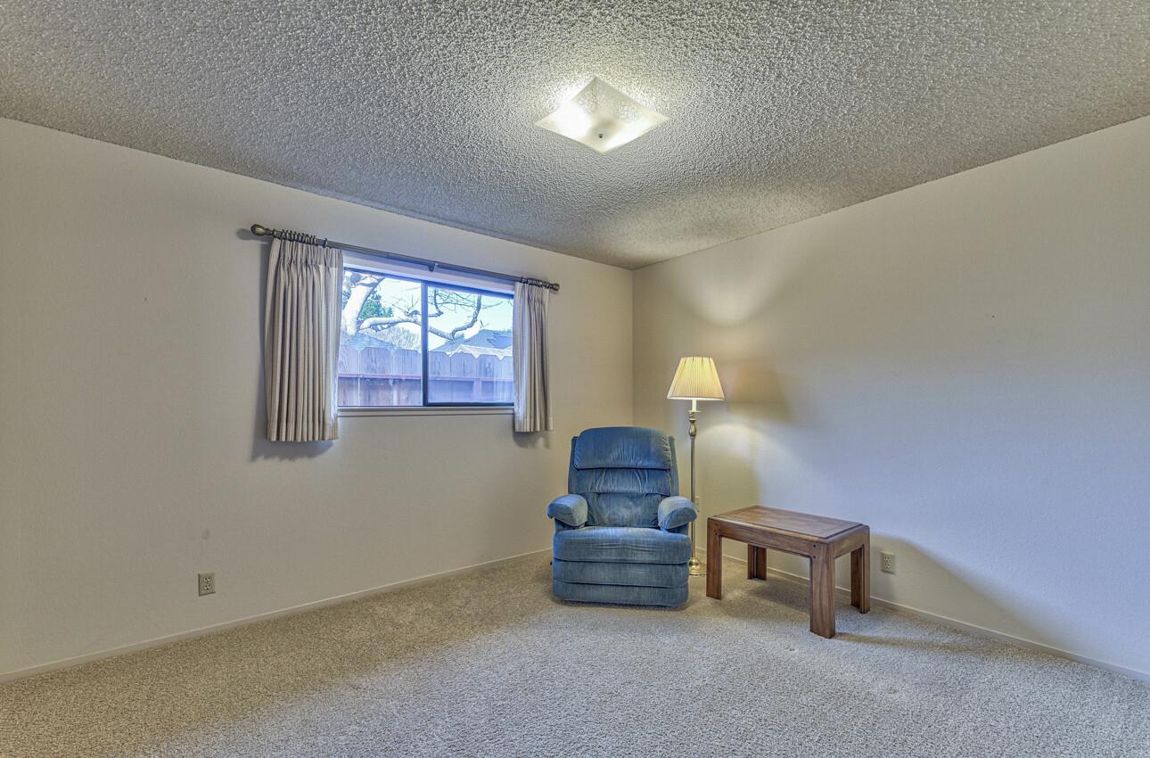 Detail Gallery Image 23 of 33 For 1034 Kentfield Dr, Salinas,  CA 93901 - 3 Beds | 2 Baths