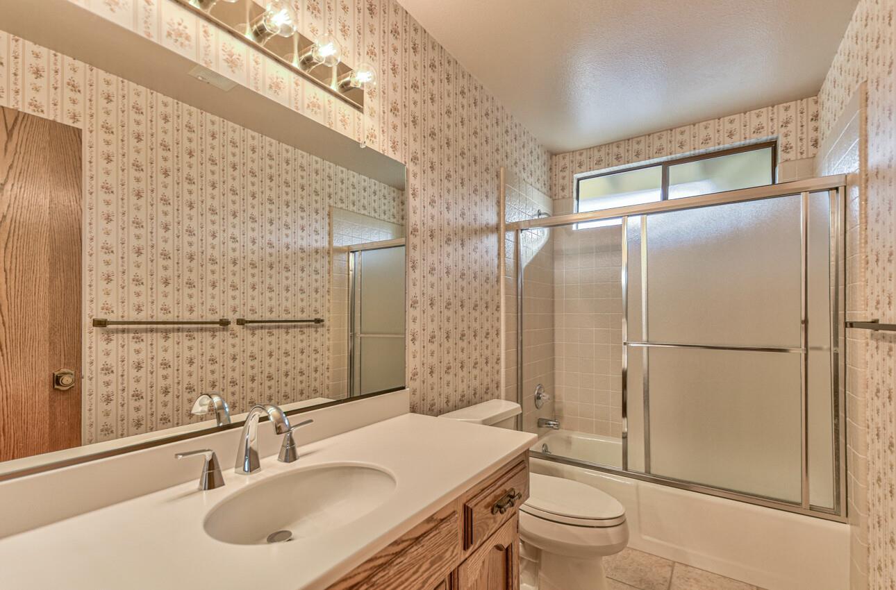Detail Gallery Image 27 of 33 For 1034 Kentfield Dr, Salinas,  CA 93901 - 3 Beds | 2 Baths