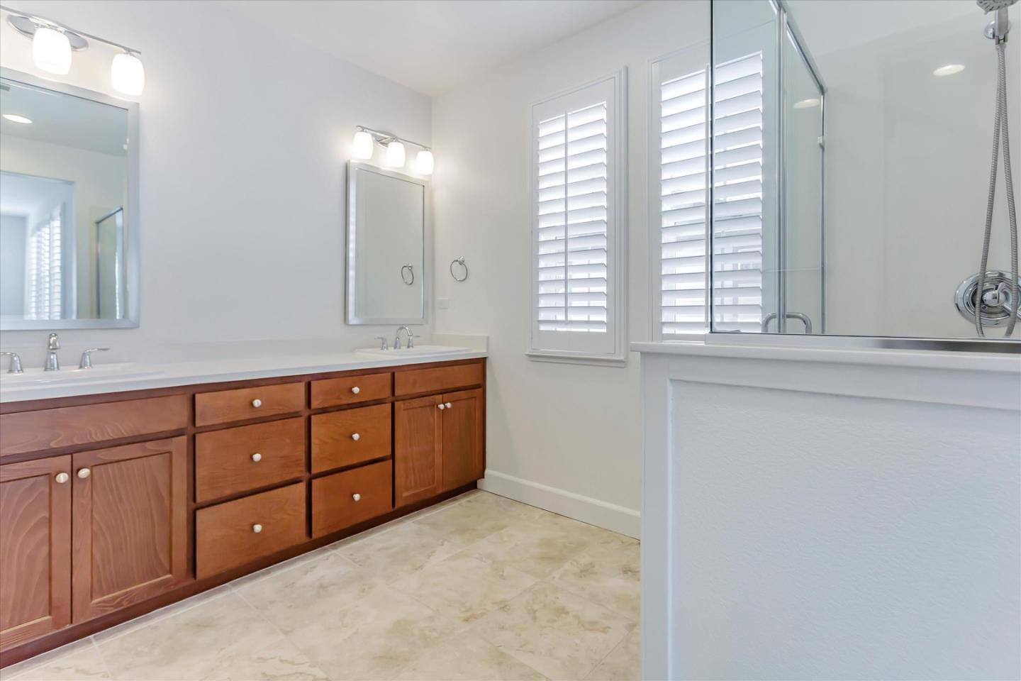 Detail Gallery Image 11 of 43 For 5013 Telegraph Blvd, Marina,  CA 93933 - 3 Beds | 2/1 Baths