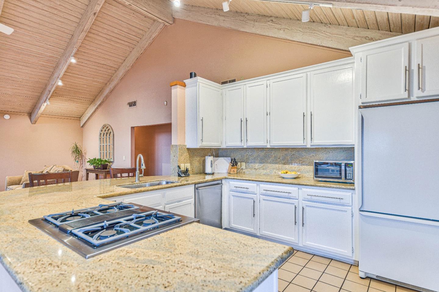 Detail Gallery Image 26 of 42 For 7581 via Guiseppe Ln, Salinas,  CA 93907 - 3 Beds | 2/1 Baths