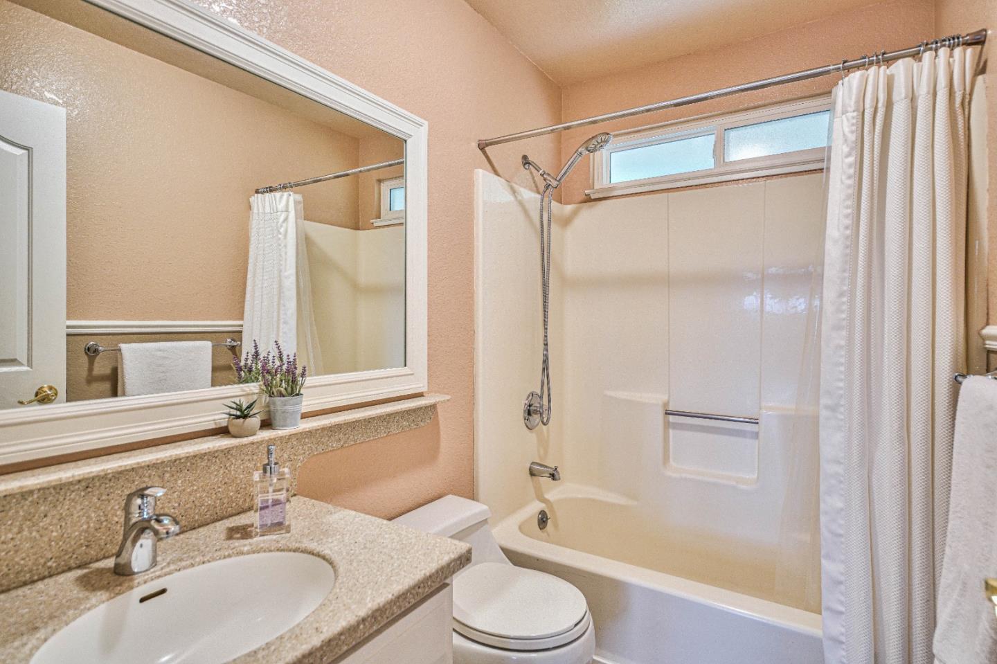 Detail Gallery Image 32 of 42 For 7581 via Guiseppe Ln, Salinas,  CA 93907 - 3 Beds | 2/1 Baths