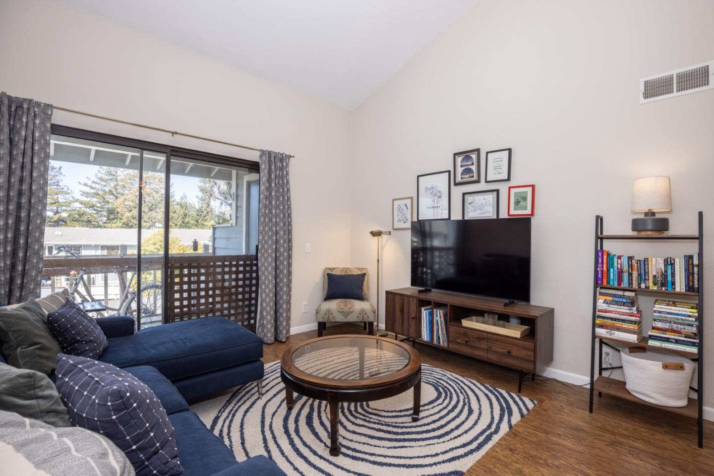 Detail Gallery Image 1 of 22 For 3416 Deerwood Ter #312,  Fremont,  CA 94536 - 1 Beds | 1 Baths