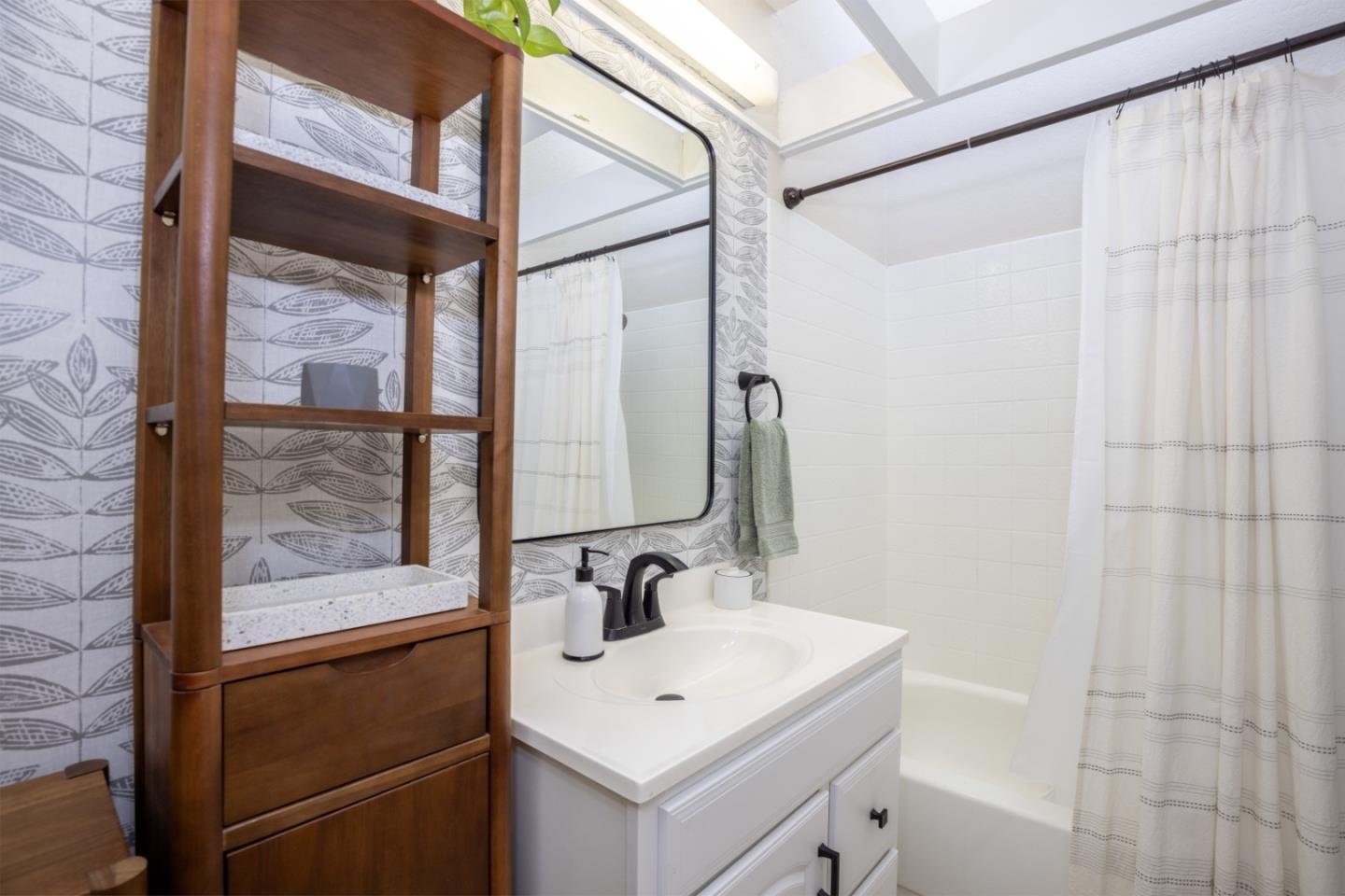 Detail Gallery Image 14 of 22 For 3416 Deerwood Ter #312,  Fremont,  CA 94536 - 1 Beds | 1 Baths