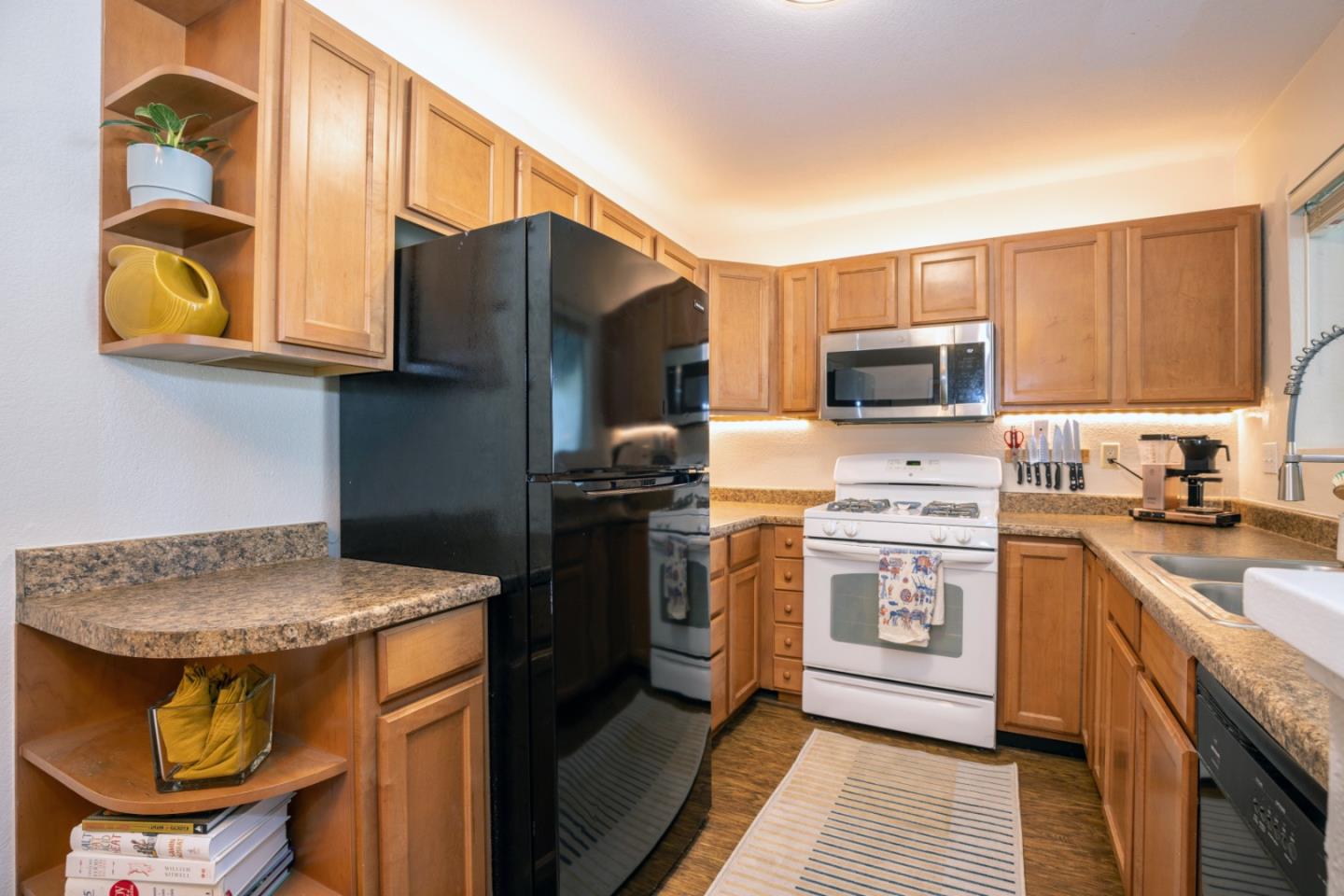 Detail Gallery Image 9 of 22 For 3416 Deerwood Ter #312,  Fremont,  CA 94536 - 1 Beds | 1 Baths