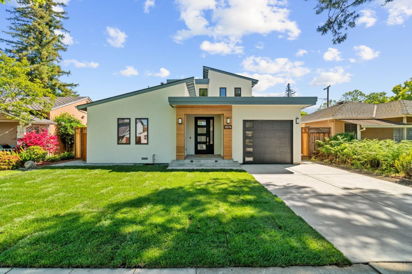 Detail Gallery Image 1 of 1 For 1874 Kirkland Ave, San Jose,  CA 95125 - 4 Beds | 4/1 Baths