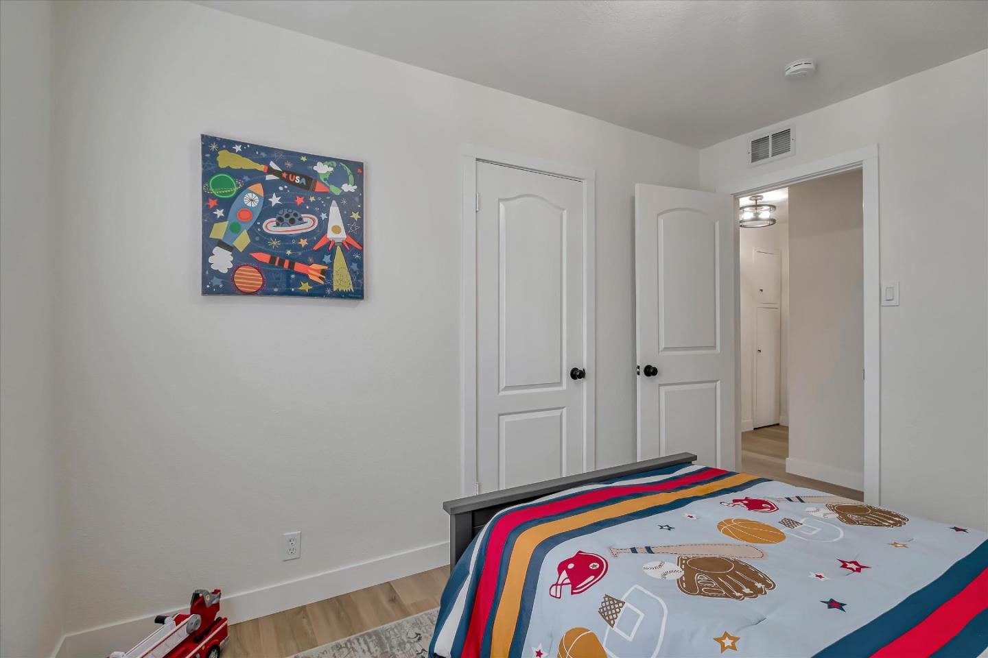 Detail Gallery Image 27 of 32 For 290 Beverly Ct, Campbell,  CA 95008 - 3 Beds | 2 Baths