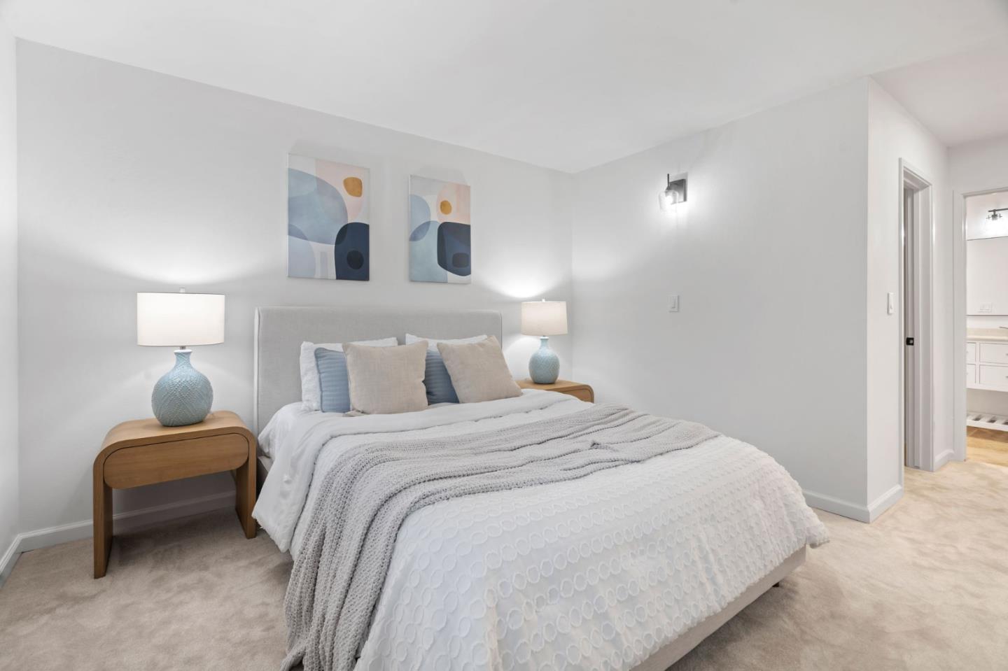 Detail Gallery Image 14 of 26 For 150 W Edith Ave #14,  Los Altos,  CA 94022 - 2 Beds | 2 Baths