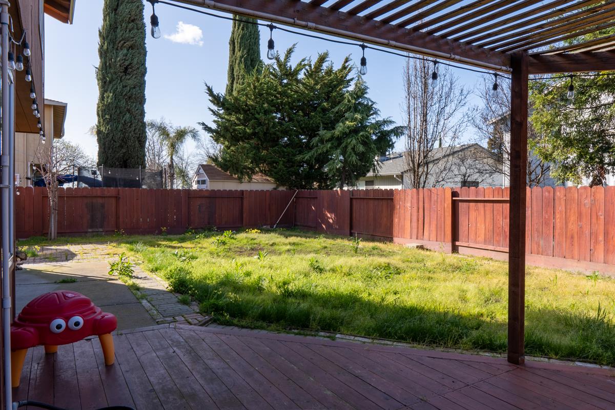 Detail Gallery Image 19 of 20 For 1333 Bryant Ct, Manteca,  CA 95336 - 3 Beds | 2/1 Baths
