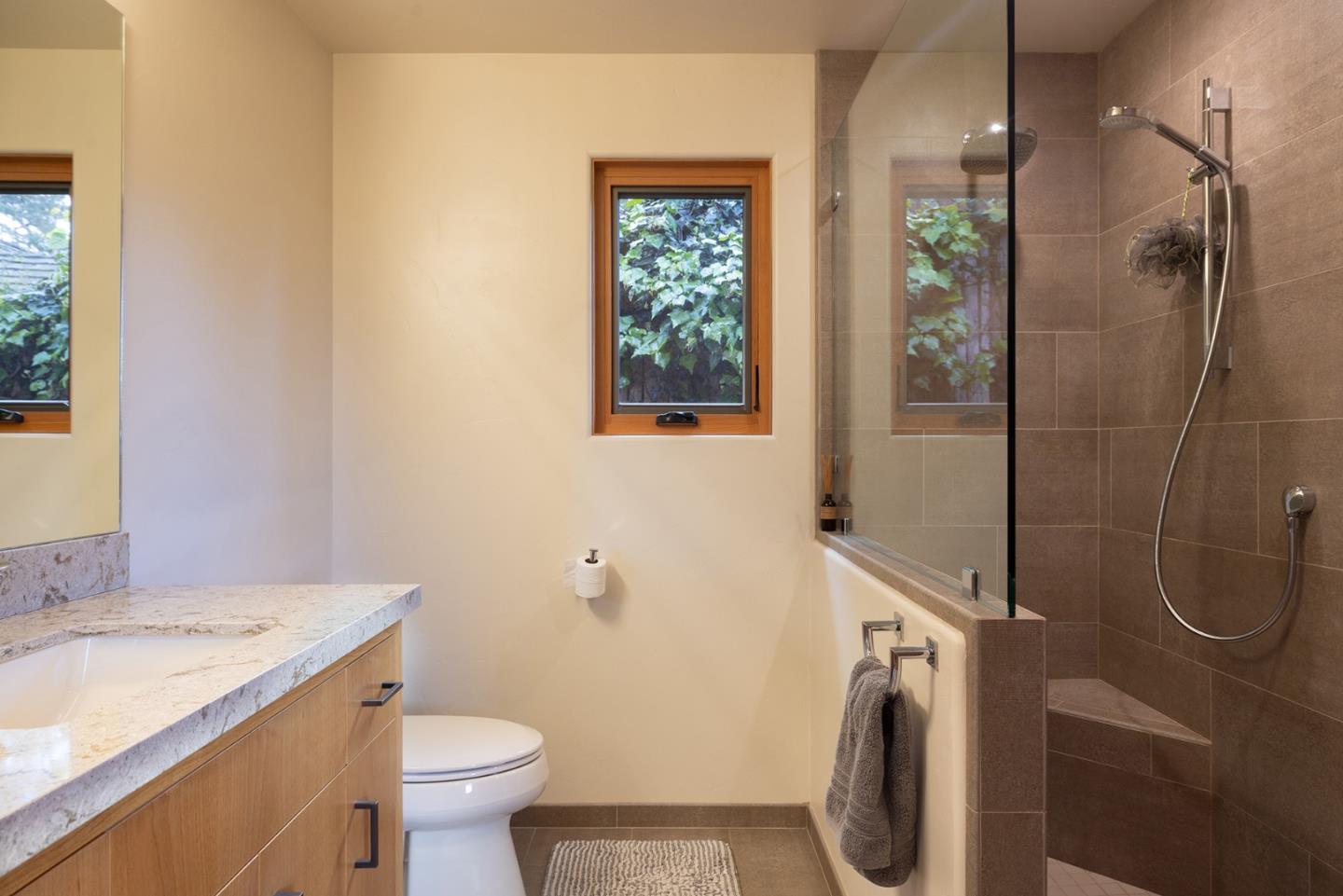 Detail Gallery Image 17 of 26 For 24429 S San Luis Ave, Carmel,  CA 93923 - 2 Beds | 2/1 Baths