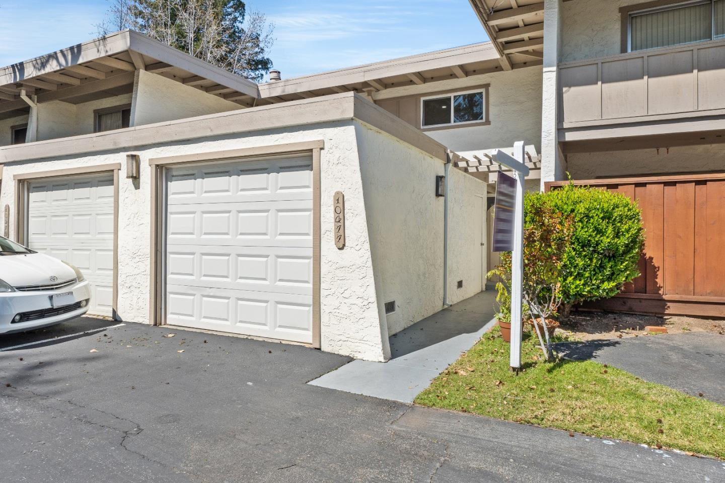 Detail Gallery Image 1 of 33 For 10477 Mary Ave, Cupertino,  CA 95014 - 2 Beds | 1/1 Baths