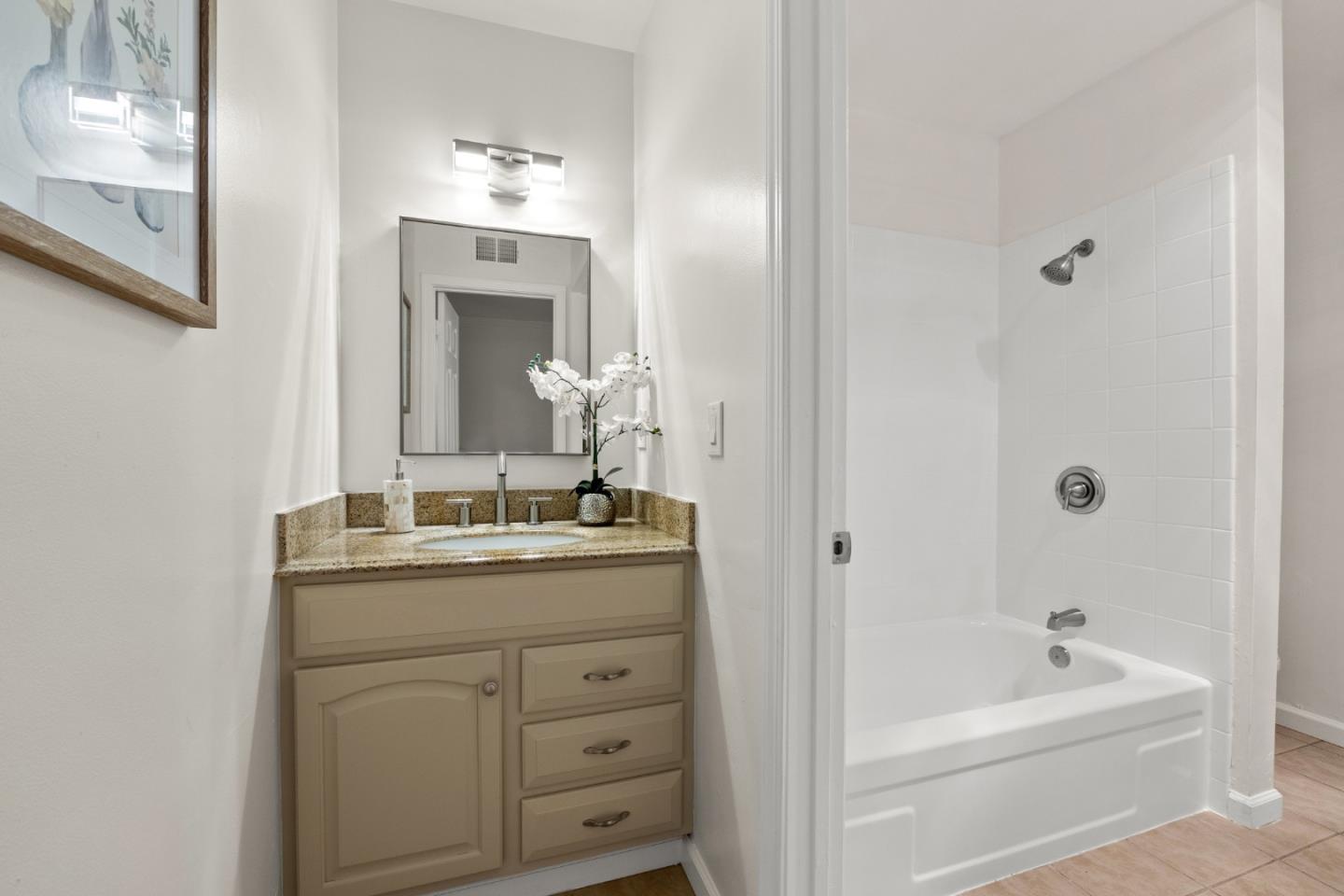 Detail Gallery Image 21 of 33 For 10477 Mary Ave, Cupertino,  CA 95014 - 2 Beds | 1/1 Baths