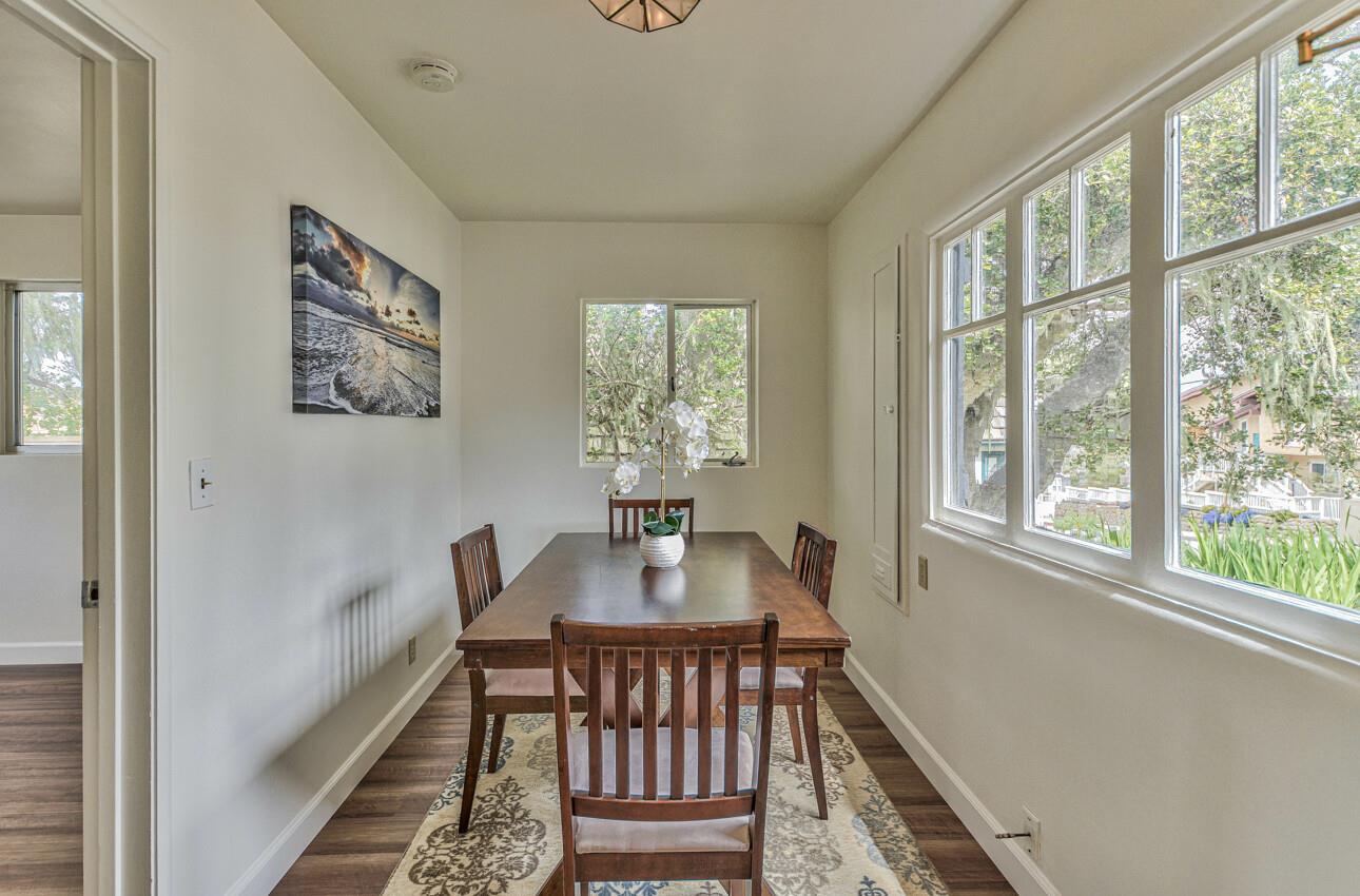 Detail Gallery Image 11 of 29 For 310 Cypress Ave, Pacific Grove,  CA 93950 - 3 Beds | 1/1 Baths