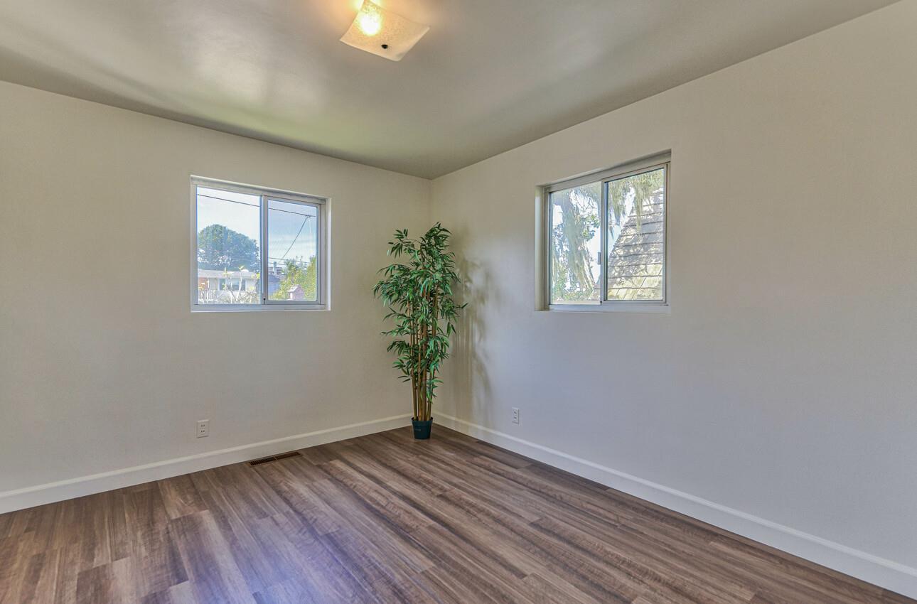 Detail Gallery Image 20 of 29 For 310 Cypress Ave, Pacific Grove,  CA 93950 - 3 Beds | 1/1 Baths