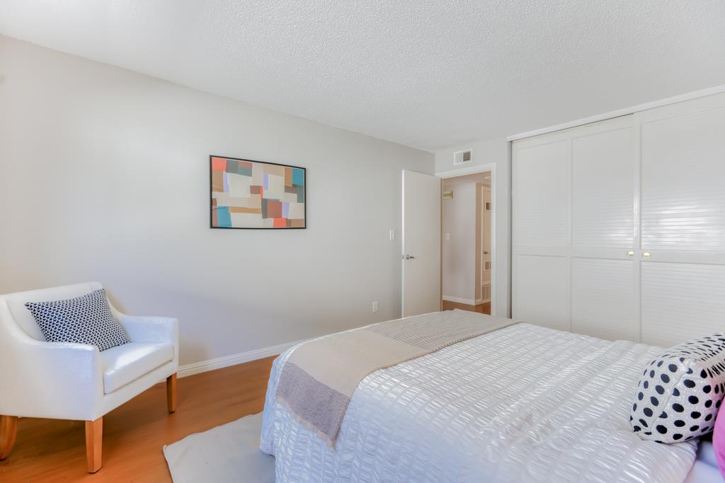 Detail Gallery Image 19 of 52 For 255 S Rengstorff Ave #45,  Mountain View,  CA 94040 - 3 Beds | 2 Baths