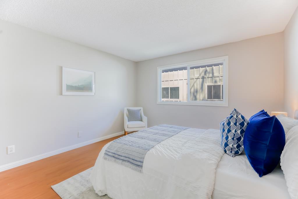 Detail Gallery Image 22 of 52 For 255 S Rengstorff Ave #45,  Mountain View,  CA 94040 - 3 Beds | 2 Baths