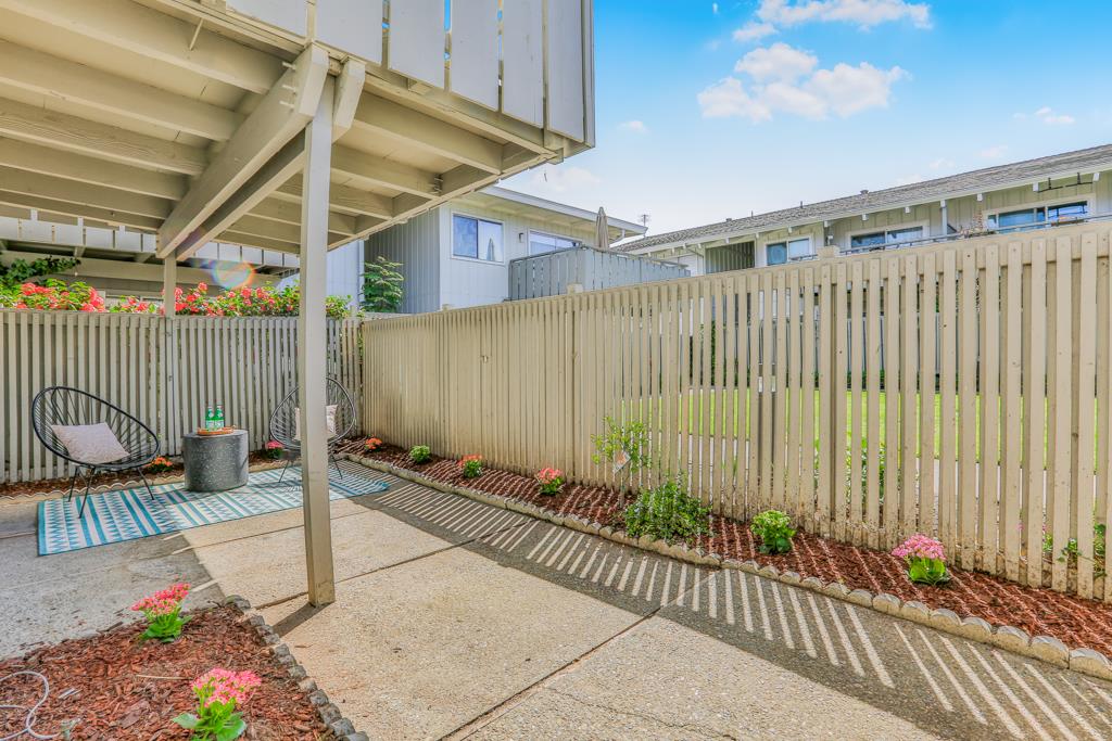 Detail Gallery Image 36 of 52 For 255 S Rengstorff Ave #45,  Mountain View,  CA 94040 - 3 Beds | 2 Baths
