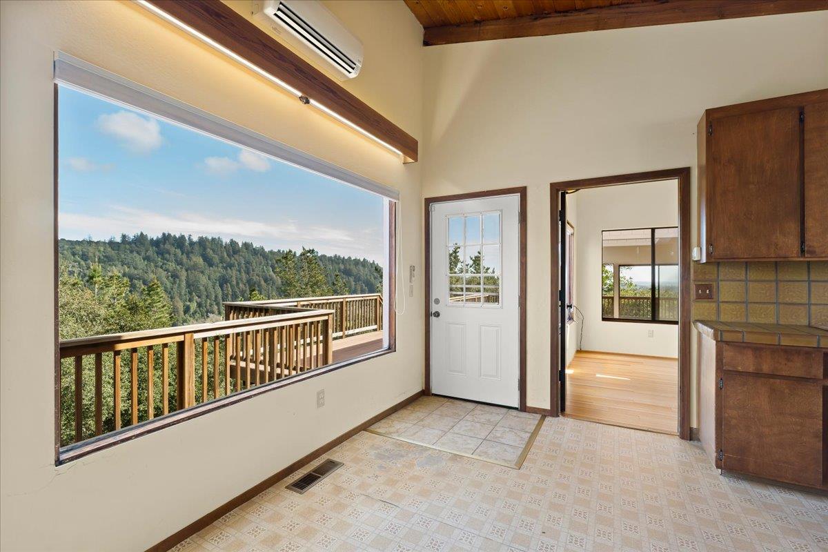 Detail Gallery Image 19 of 57 For 300 Los Robles Rd, Soquel,  CA 95073 - 3 Beds | 2/1 Baths