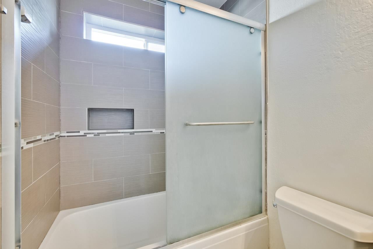 Detail Gallery Image 21 of 43 For 3550 Carter Dr #111,  South San Francisco,  CA 94080 - 2 Beds | 1/1 Baths