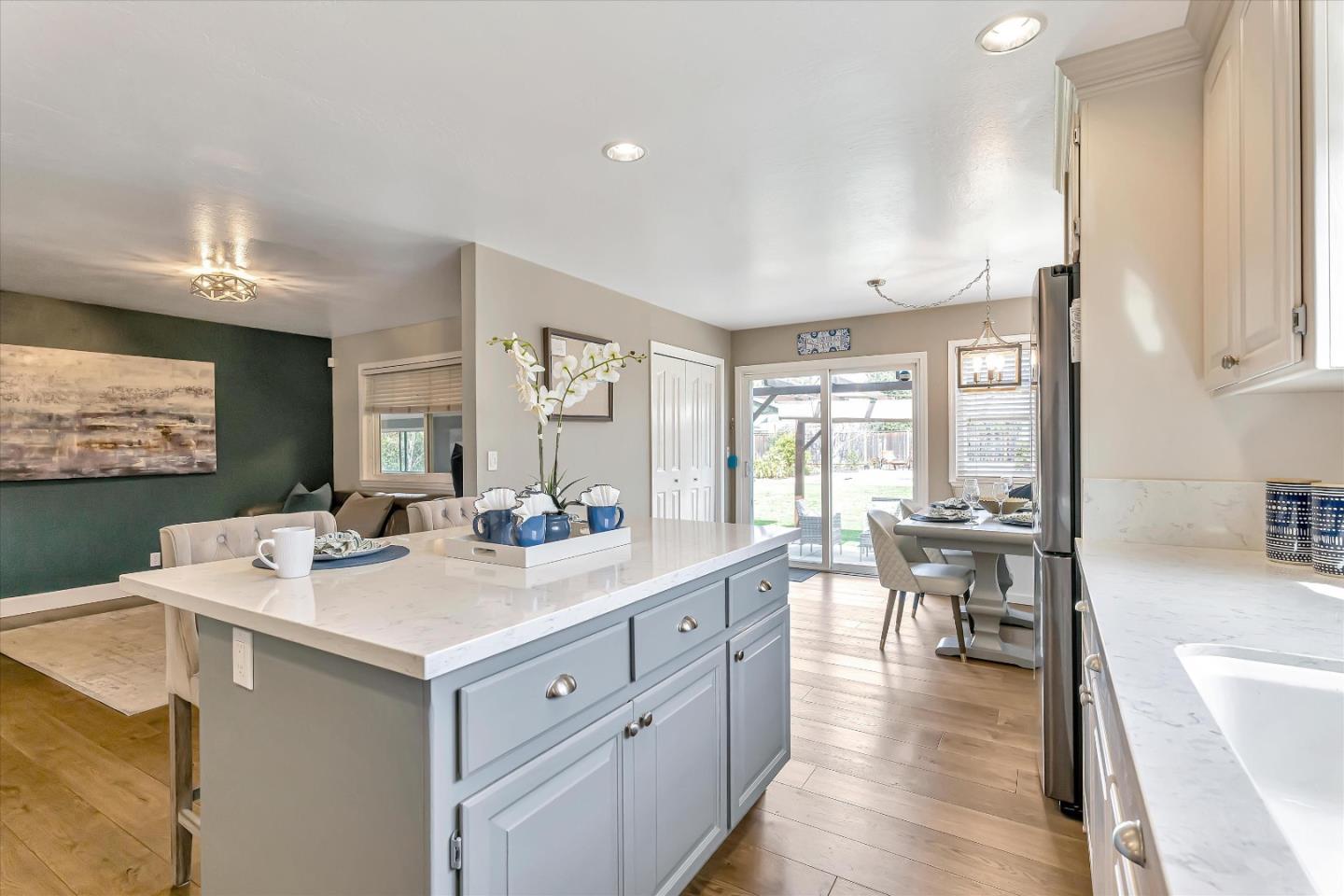 Detail Gallery Image 11 of 37 For 17440 Serene Dr, Morgan Hill,  CA 95037 - 4 Beds | 2 Baths
