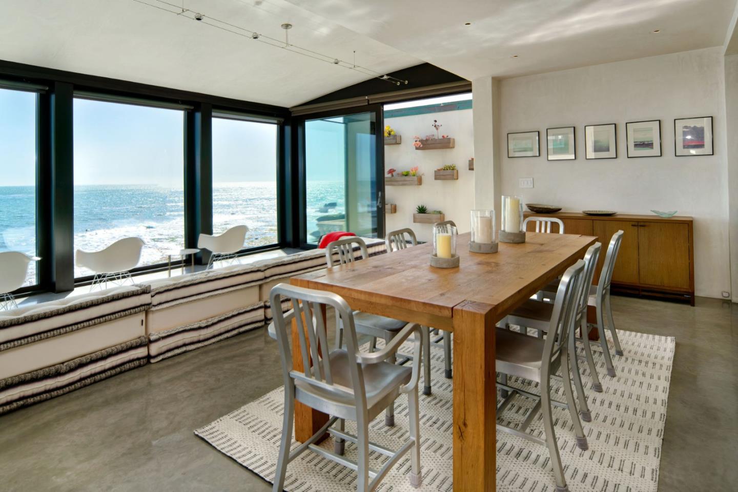 Detail Gallery Image 9 of 56 For 2950 Pleasure Point Dr, Santa Cruz,  CA 95062 - 3 Beds | 4 Baths