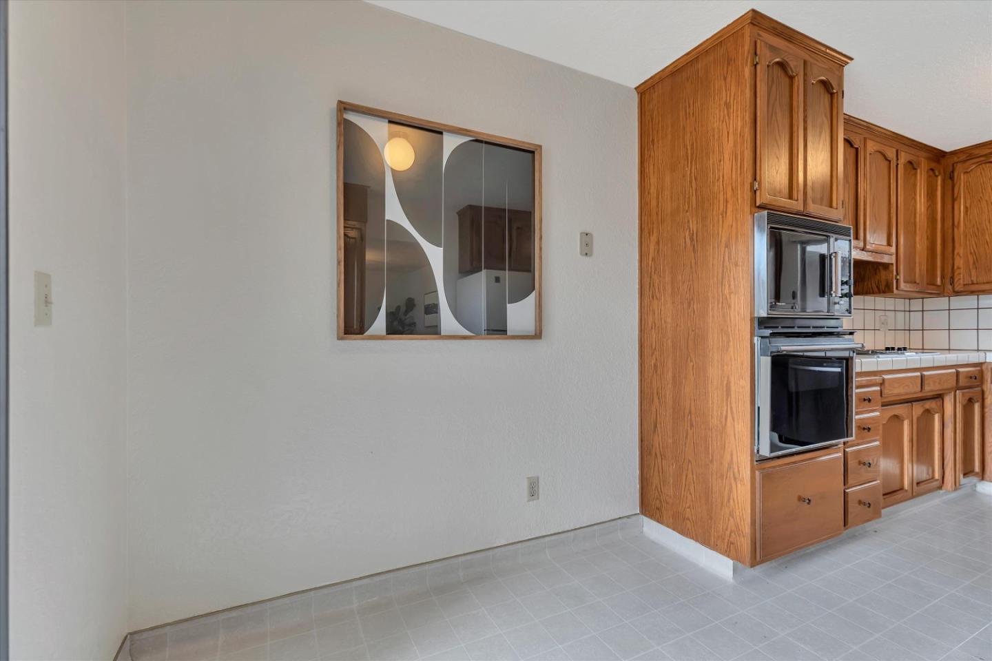 Detail Gallery Image 18 of 57 For 134 Joes Ln, Hollister,  CA 95023 - 2 Beds | 2/1 Baths