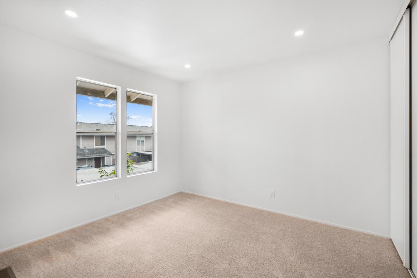 Detail Gallery Image 11 of 26 For 21071 Red Fir Ct, Cupertino,  CA 95014 - 2 Beds | 1/1 Baths