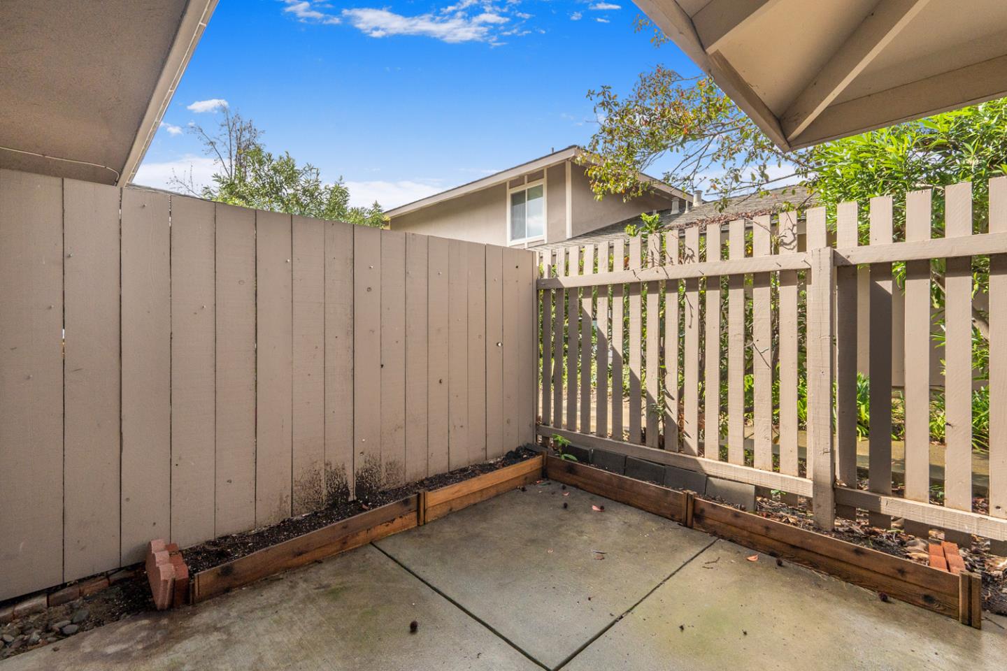Detail Gallery Image 15 of 26 For 21071 Red Fir Ct, Cupertino,  CA 95014 - 2 Beds | 1/1 Baths